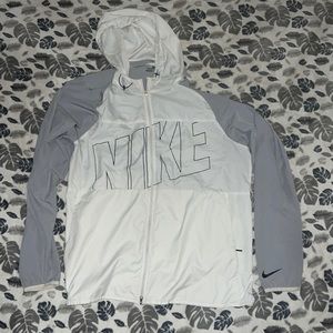 XL nike wind breaker